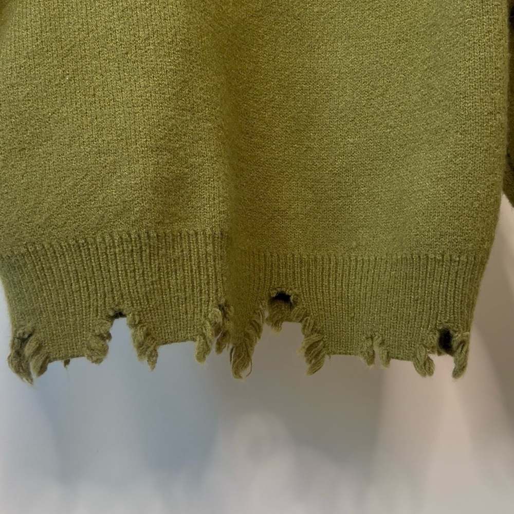 SHEIN Olive Distressed Crew‎ Neck Sweater - Picture 12 of 13